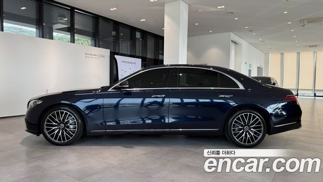 Mercedes-Benz S-Class 2026 — photo 8