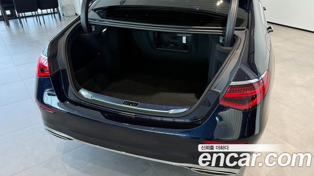 Mercedes-Benz S-Class 2026 — photo 10