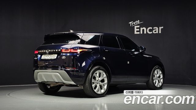 Land Rover Range Rover Evoque 2022 — photo 2