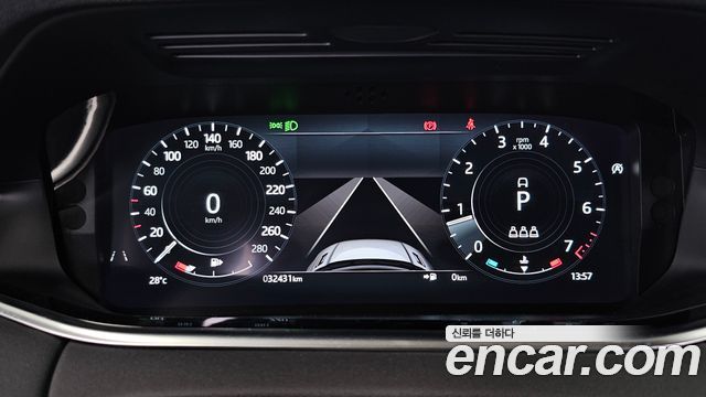Land Rover Range Rover Evoque 2022 — photo 11