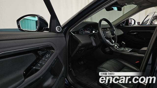 Land Rover Range Rover Evoque 2022 — photo 13