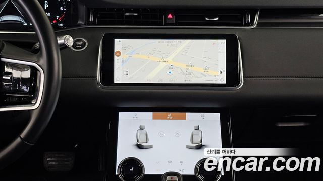 Land Rover Range Rover Evoque 2022 — photo 20