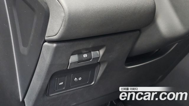 Land Rover Range Rover Evoque 2022 — photo 25