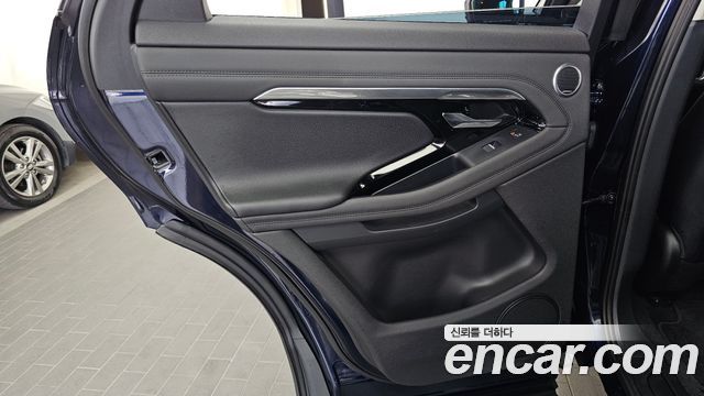Land Rover Range Rover Evoque 2022 — photo 15