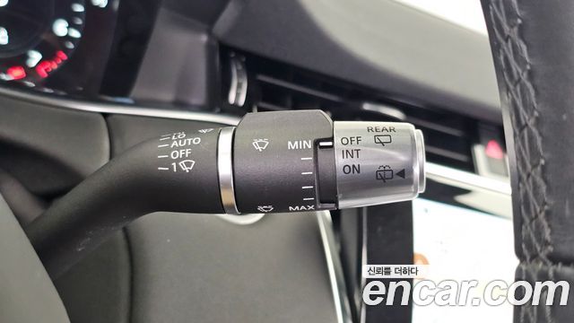 Land Rover Range Rover Evoque 2022 — photo 30