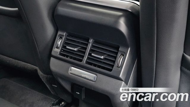 Land Rover Range Rover Evoque 2022 — photo 34