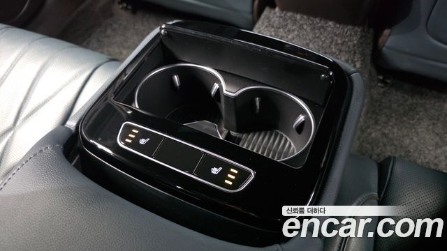 Genesis G80 2022 — photo 25