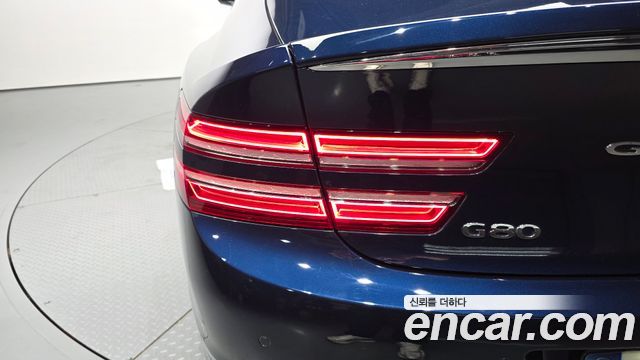 Genesis G80 2022 — photo 9