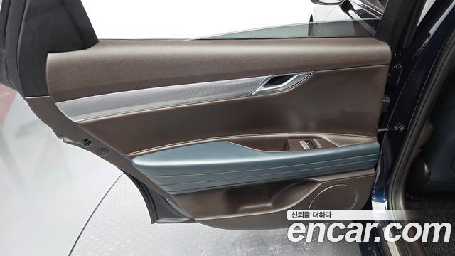 Genesis G80 2022 — photo 15