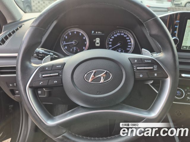 Hyundai Sonata 2022 — photo 10