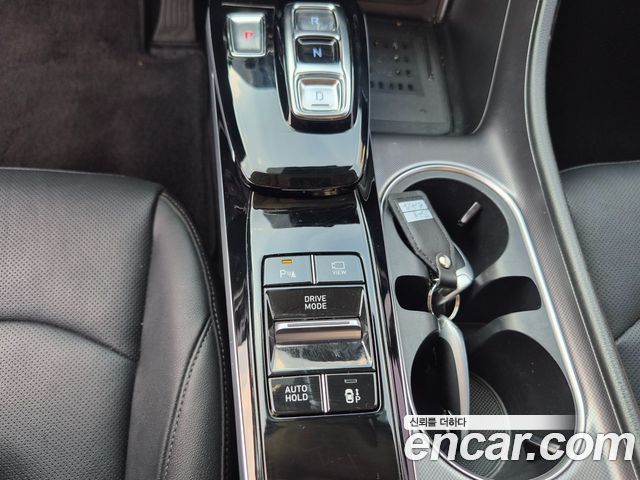 Hyundai Sonata 2022 — photo 13