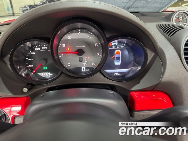 Porsche 718 2018 — photo 15