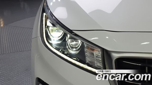 Kia Canival 2020 — photo 8