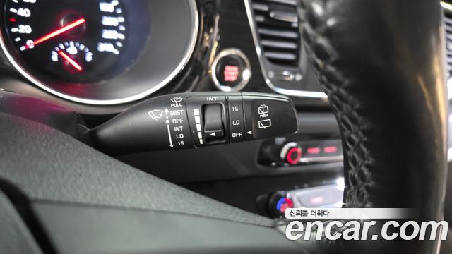 Kia Canival 2020 — photo 30