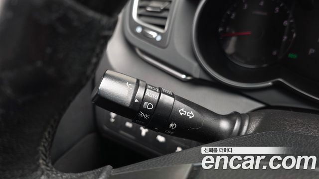 Kia K7 2012 — photo 16
