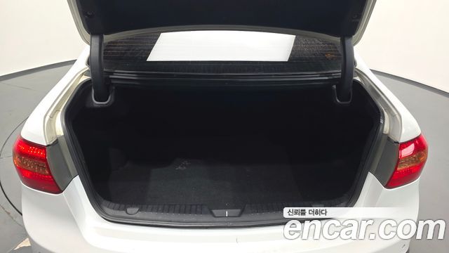 Kia K7 2012 — photo 20