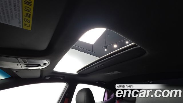 Hyundai AVANTE 2018 — photo 24
