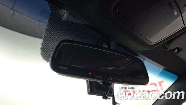 Hyundai AVANTE 2018 — photo 25