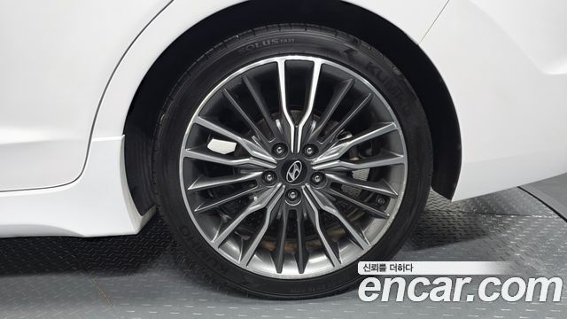 Hyundai AVANTE 2018 — photo 7