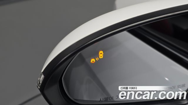 Hyundai AVANTE 2018 — photo 30