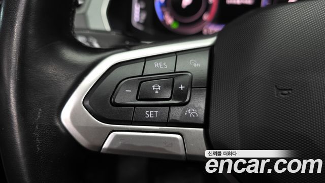 Volkswagen Passat 2022 — photo 25