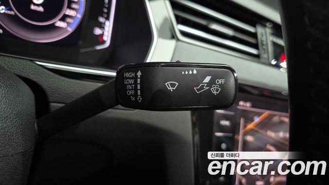 Volkswagen Passat 2022 — photo 28