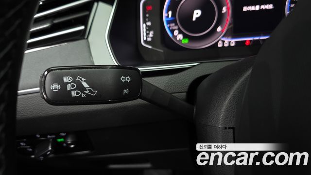 Volkswagen Passat 2022 — photo 29