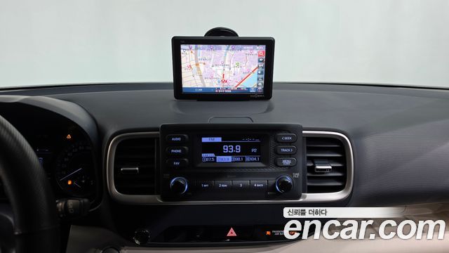 Hyundai Venue 2020 — photo 19