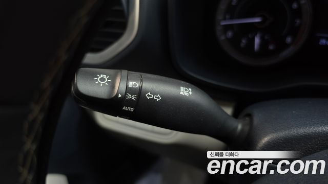 Hyundai Venue 2020 — photo 29