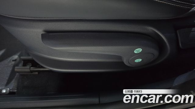 Hyundai Venue 2020 — photo 30