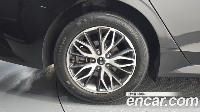 Kia K5 2021 — photo 5
