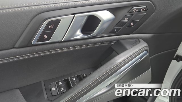BMW X6 2020 — photo 26