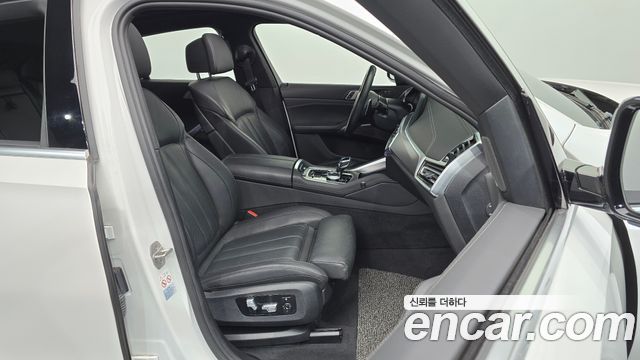 BMW X6 2020 — photo 16