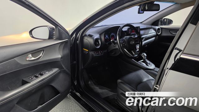 Kia K3 2019 — photo 13
