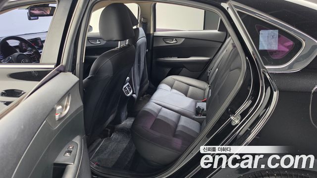 Kia K3 2019 — photo 17