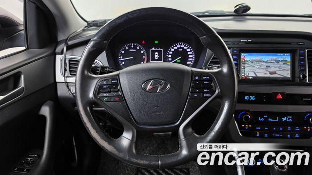 Hyundai Sonata 2015 — photo 13