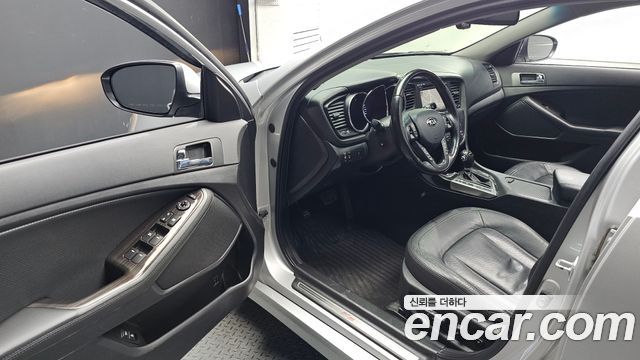 Kia K5 2013 — photo 10