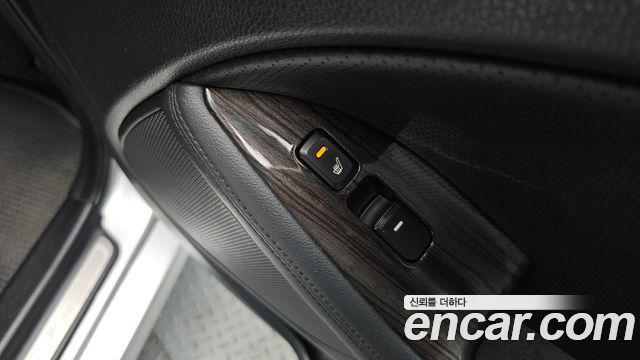 Kia K5 2013 — photo 17