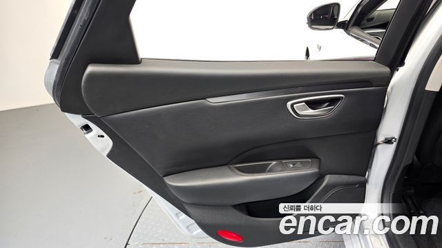 Renault Korea SM6 2016 — photo 15