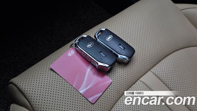 Kia K5 2020 — photo 23