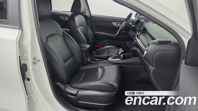 Kia K3 2020 — photo 17