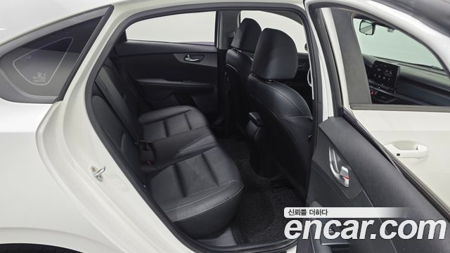 Kia K3 2020 — photo 18
