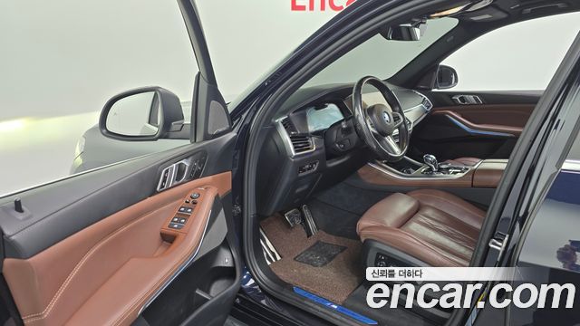 BMW X5 2022 — photo 13