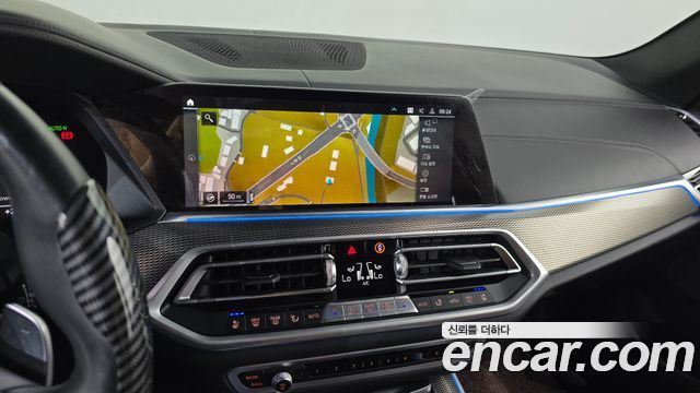 BMW X5 2022 — photo 18