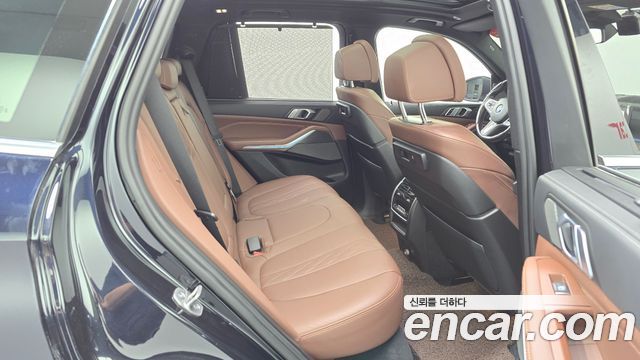 BMW X5 2022 — photo 25