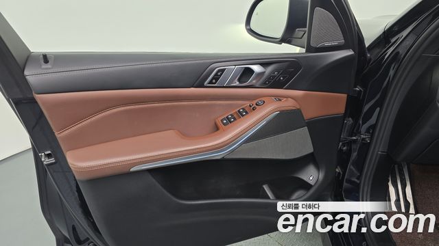 BMW X5 2022 — photo 14