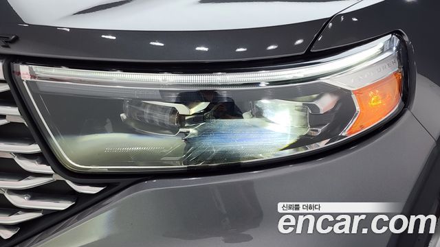 Ford Explorer 2022 — photo 8