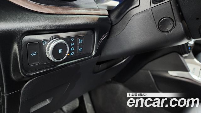 Ford Explorer 2022 — photo 27