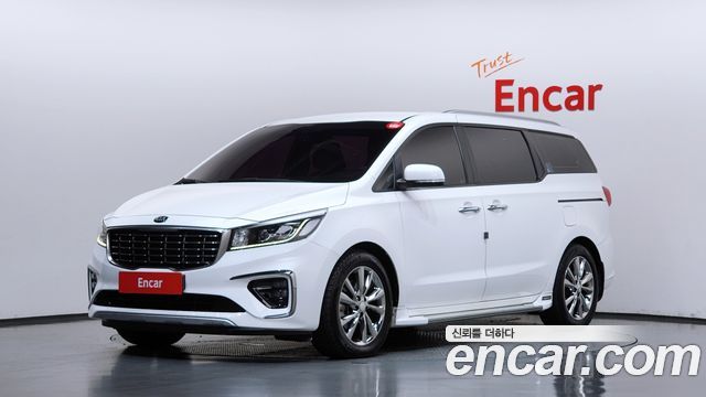 Kia Canival 2019 — photo 1