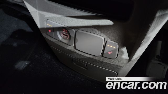 Kia Canival 2019 — photo 23
